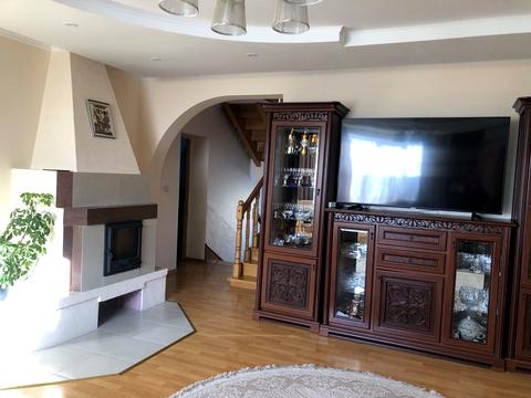 будинок за адресою Головна