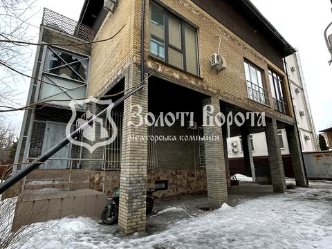 квартира за адресою Залізнична вул., 32