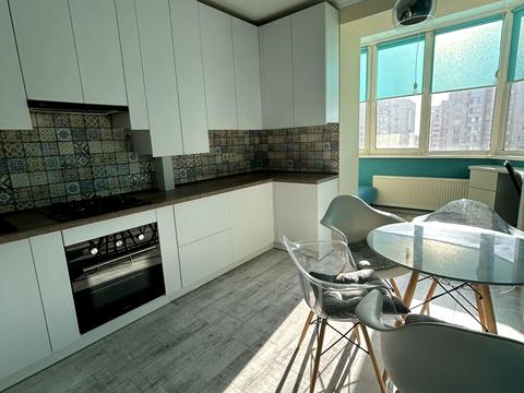 квартира по адресу Леси Украинки бульв., 10-А