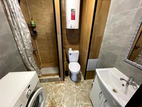 квартира за адресою Вишнева вул., 8