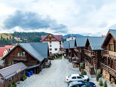 комерційна за адресою Стаїще, 235