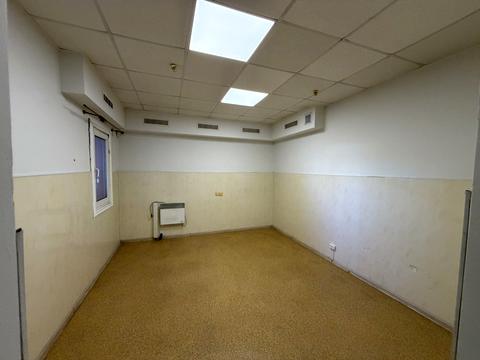 коммерческая по адресу Леся Курбаса просп., 1к2