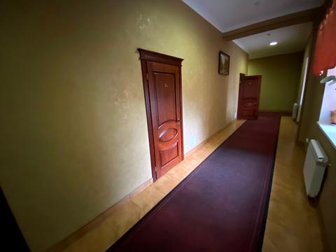 комерційна за адресою Яснополянська вул., 9а