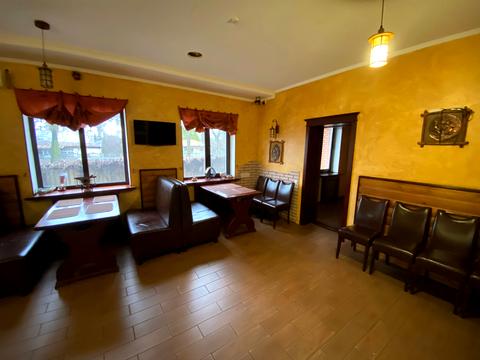 комерційна за адресою Яснополянська вул., 9а