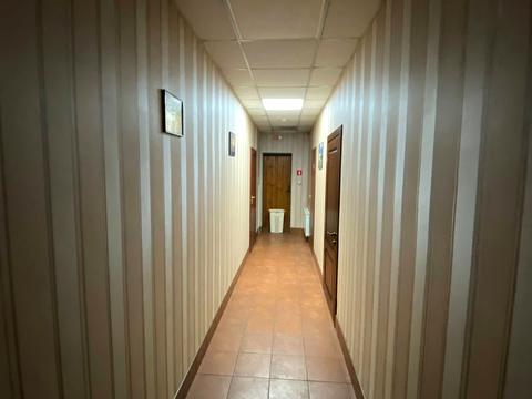 комерційна за адресою Яснополянська вул., 9а