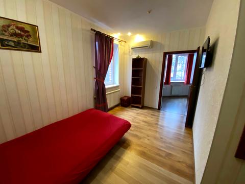 комерційна за адресою Яснополянська вул., 9а