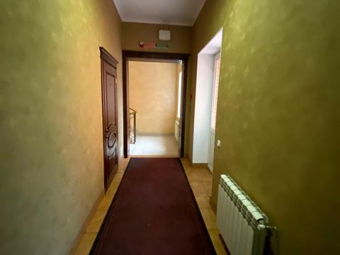 комерційна за адресою Яснополянська вул., 9а