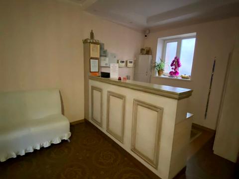 комерційна за адресою Яснополянська вул., 9а