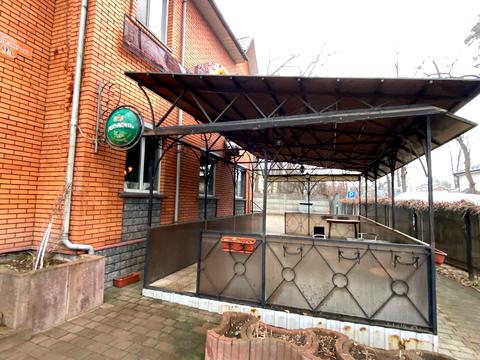 комерційна за адресою Яснополянська вул., 9а