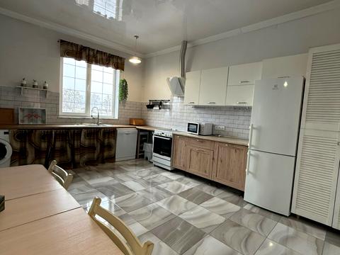 будинок за адресою Центральна