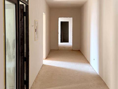 комерційна за адресою Суховоля вул., 7