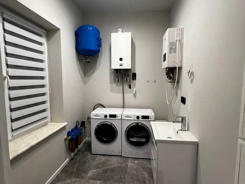 будинок за адресою Бориса Лятошинського вул. (1 Травня)