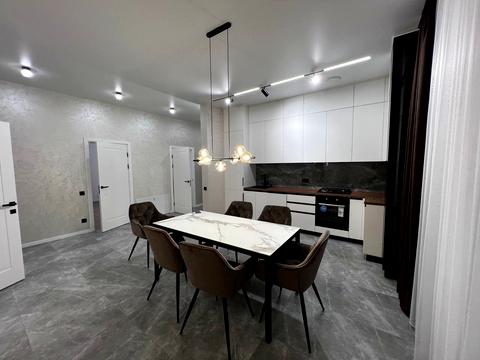 будинок за адресою Бориса Лятошинського вул. (1 Травня)