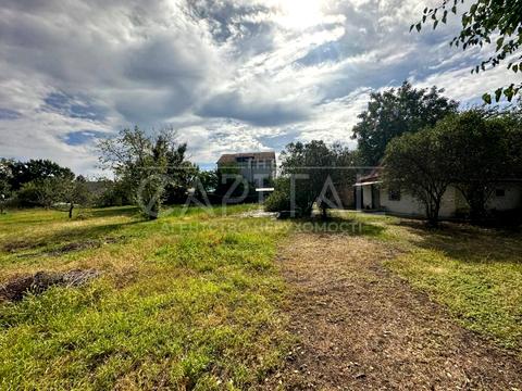 ділянка за адресою Плютовська вул.