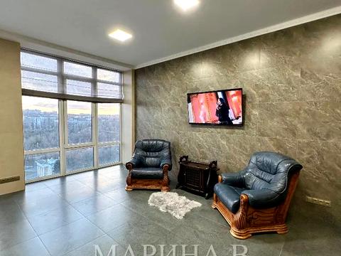 комерційна за адресою Дмитра Яворницького просп. (Карла Маркса), 72-Б