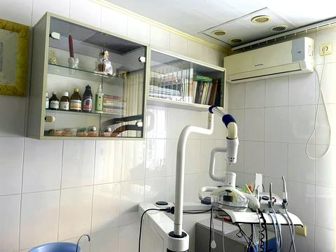 комерційна за адресою Запорізька вул., 14