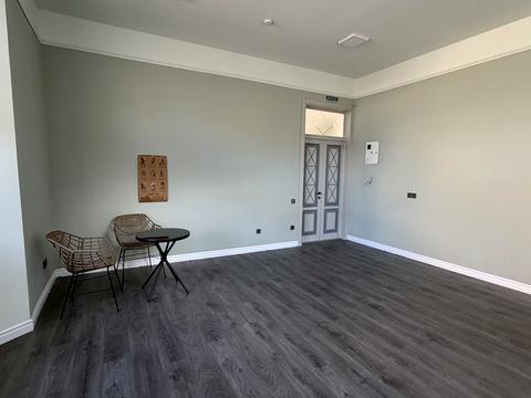 комерційна за адресою Пересопницька вул., 3