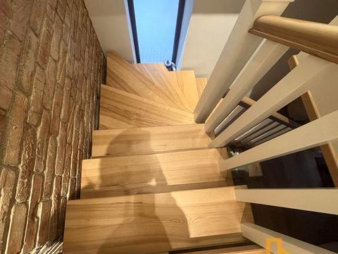 дом по адресу Джерельна