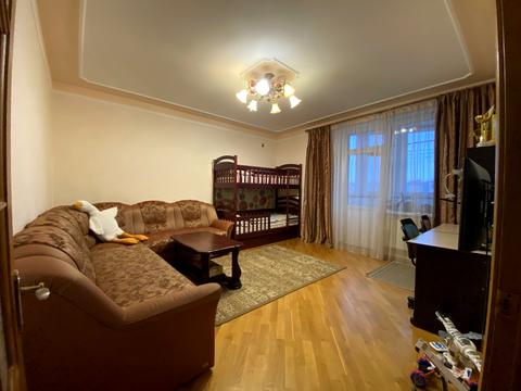 квартира по адресу Червоной Калины просп., 64