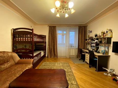 квартира за адресою Червоної Калини просп., 64