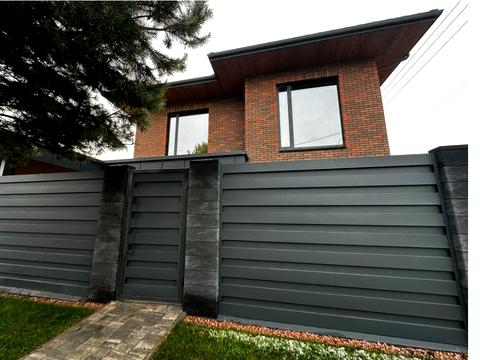 будинок за адресою Молодіжна вул.