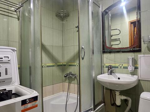 квартира за адресою Героїв Небесної Сотні вул. (Червоноармійська), 32