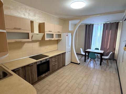 квартира за адресою Академіка Глушкова просп., 9-Д