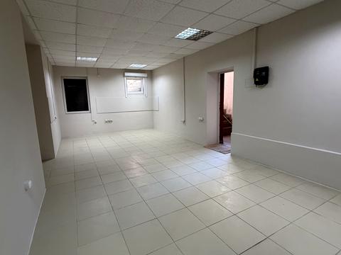 комерційна за адресою Рівне, Степана Дем'янчука вул., 1б