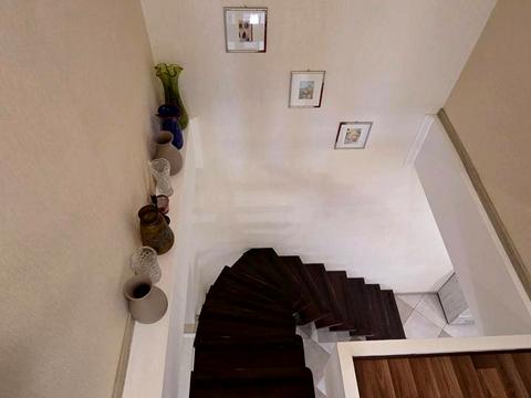 квартира за адресою Василя Сухомлинського вул., 8