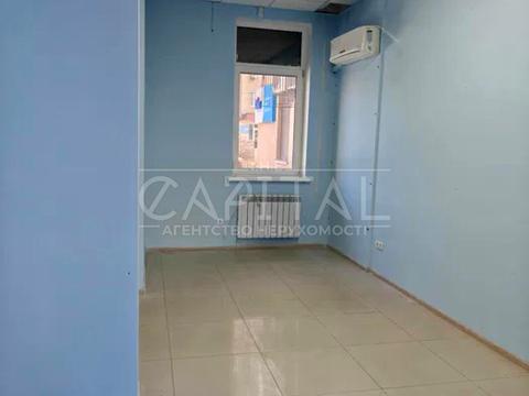 комерційна за адресою Градинська вул., 3