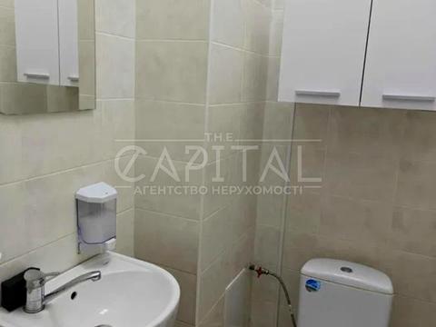 комерційна за адресою Градинська вул., 3