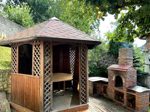 будинок за адресою смт. Івано-Франкове, Великопільська вул., 1