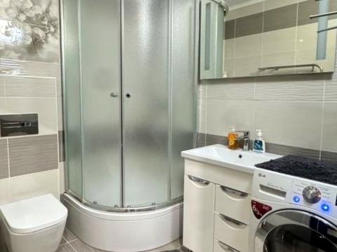 квартира за адресою Євгена Коновальця вул., 11