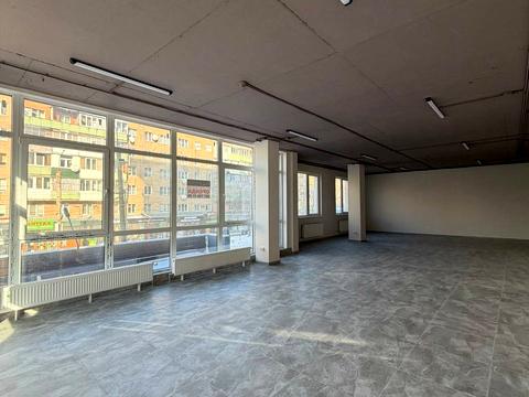 комерційна за адресою Зарічанська вул., 3/4