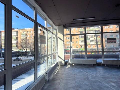 комерційна за адресою Зарічанська вул., 3/4