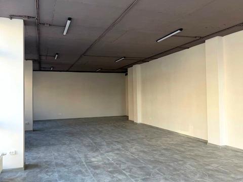 комерційна за адресою Зарічанська вул., 3/4