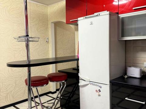 квартира за адресою Євгена Коновальця вул., 11