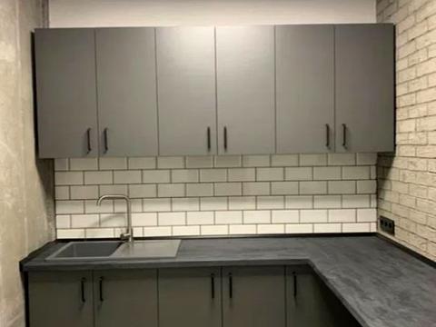 комерційна за адресою Андрія Верхогляда вул. (Михайла Драгомирова), 15