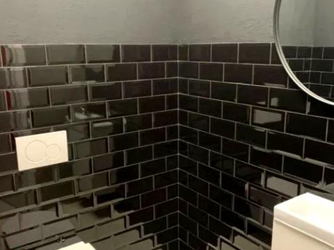 комерційна за адресою Андрія Верхогляда вул. (Михайла Драгомирова), 15