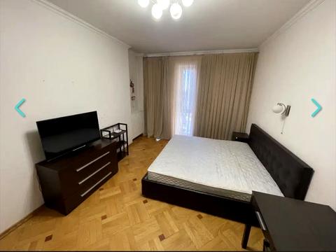 квартира за адресою Левка Лук'яненка вул. (Василя Жуковського), 21