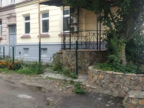 комерційна за адресою Городоцька вул., 173