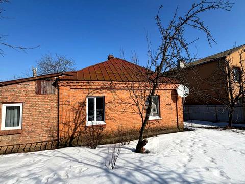 будинок за адресою Героїв Крут вул. (Комунарів), 12