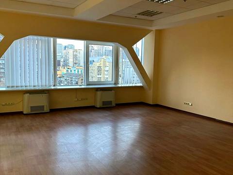 комерційна за адресою вул. Антоновича, 172