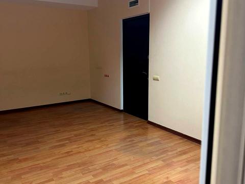 комерційна за адресою вул. Антоновича, 172