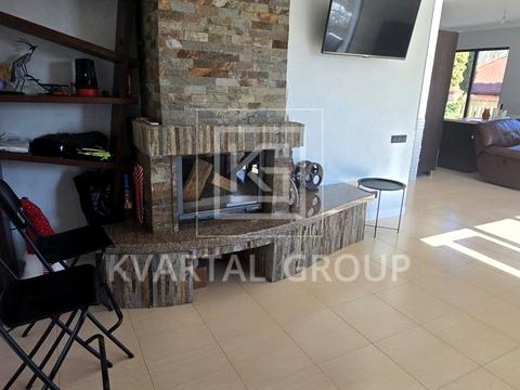 будинок за адресою Київська