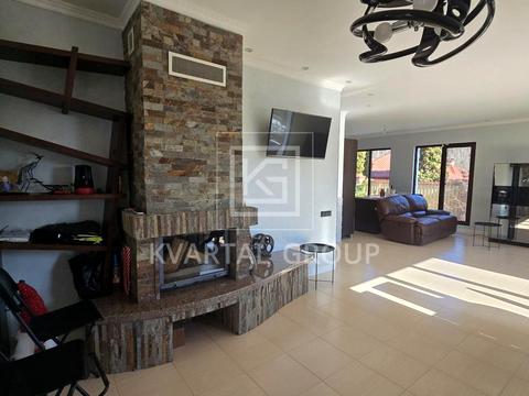 будинок за адресою Київська