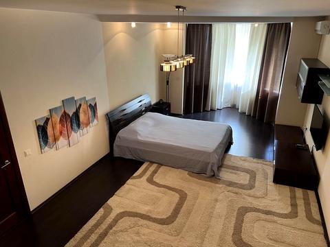 квартира по адресу Салютная ул., 1-Б