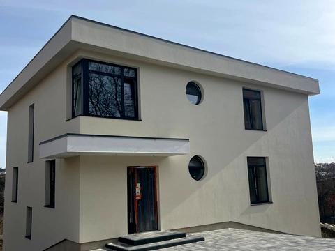 будинок за адресою Вишнева вул.