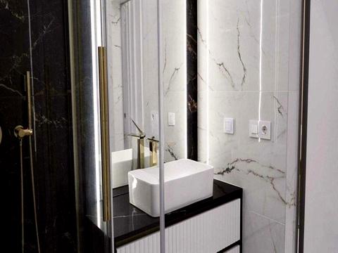 квартира за адресою Київ, Андрія Верхогляда вул. (Михайла Драгомирова), 15-Б