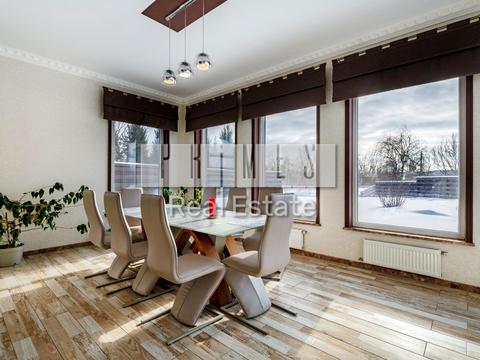 будинок за адресою Сонячна вул.